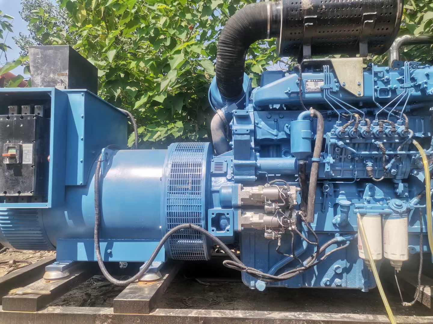 吉木萨尔详细说明降低 800kW 柴油发电机输出电流波动的方法